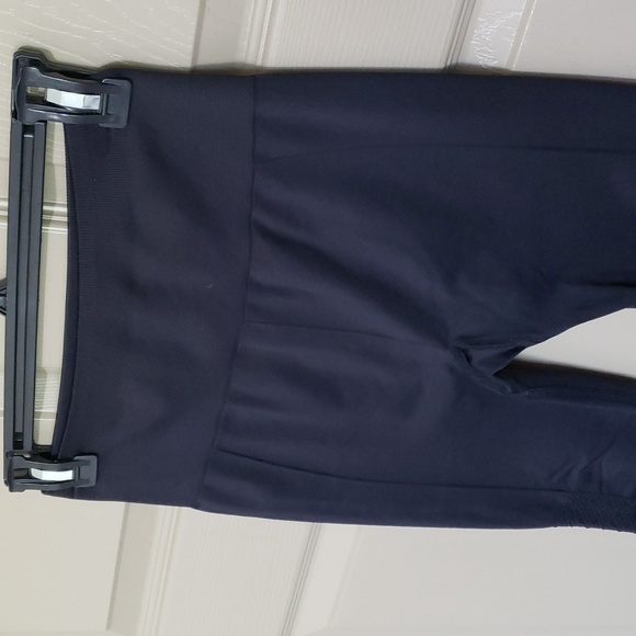 69. Black fabletics leggings size small - Picture 2 of 2